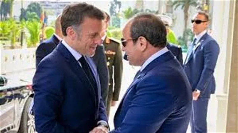الرئيس السيسى يرحب باعتزام فرنسا الإعلان رسميا عن قرارها بالاعتراف بدولة فلسطين