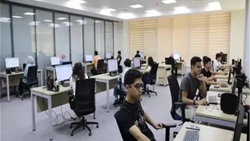 ما عدد الرغبات المتاحة أمام الطالب على موقع التنسيق الإلكتروني؟