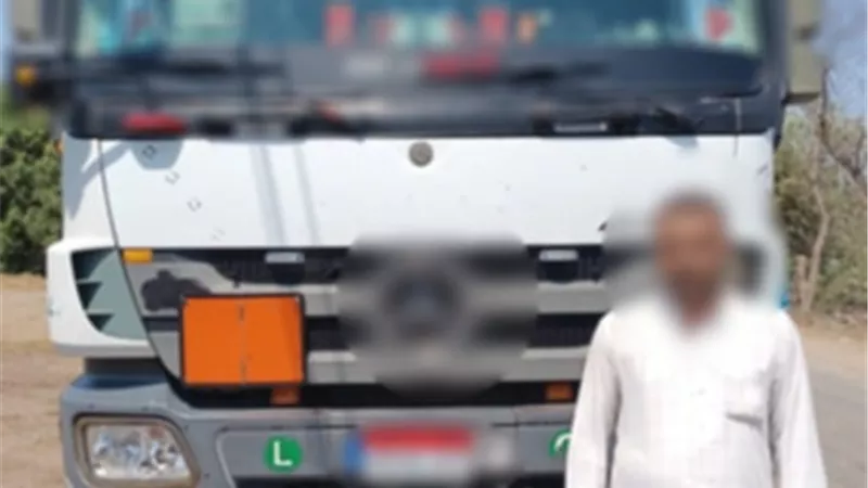 ضبط قائد سيارة نقل لسيره عكس الإتجاه بكفر الشيخ
