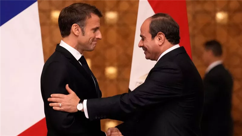 ماكرون يشكر الرئيس السيسى ويؤكد: أعمل على إشراك دول أخرى بمبادرة الاعتراف بدولة فلسطينية