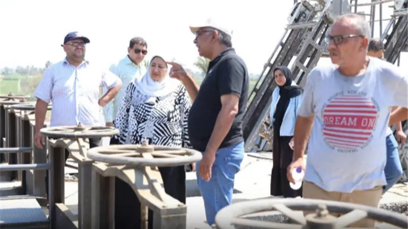 الانتهاء من أعمال اصلاح خط طرد محطة رفع صرف صحي (٤) بملوي