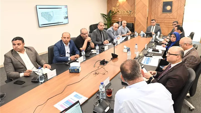 الإسكان تتابع مبيعات مشروعات 6 أكتوبر والقاهرة الجديدة