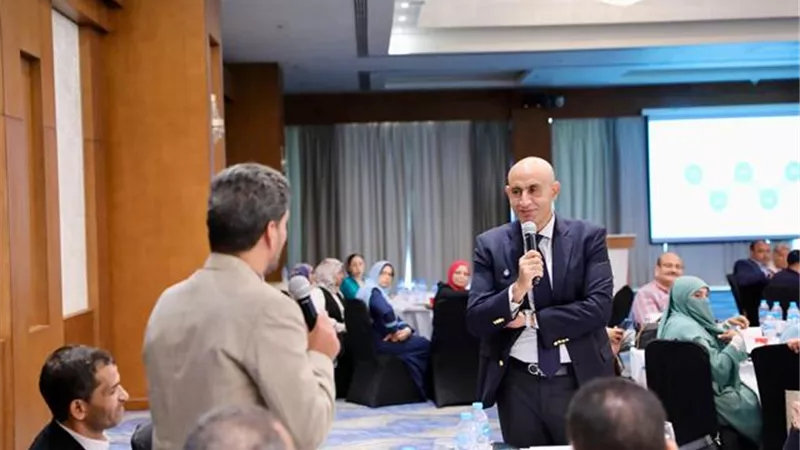 تحت عنوان سفراء التطوير.. وزير التعليم يشهد انطلاق البرنامج التدريبي الموسع لمعلمي اللغة العربية