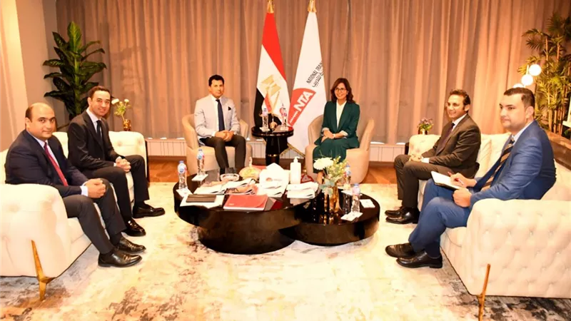 وزير الشباب يبحث تفعيل عدد من التدريبات مع الأكاديمية الوطنية للتدريب