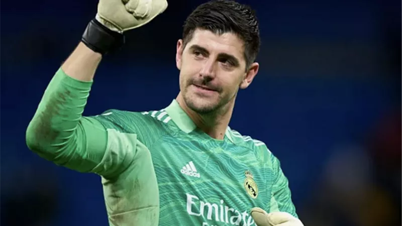 كورتوا يحسم موقفه النهائى من الرحيل عن ريال مدريد