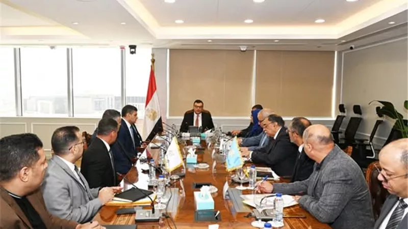 1526 وحدة ببور فؤاد.. وزير الإسكان يتابع موقف المشروعات ببورسعيد