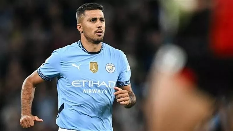 ريال مدريد يكثف مفاوضاته مع السيتي للتعاقد مع رودري