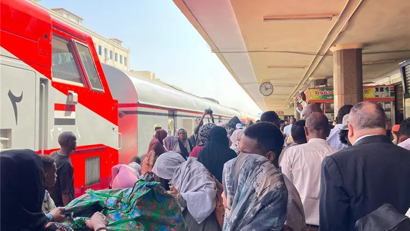 بالصور.. تسيير قطار العودة الطوعية الثاني للسودانيين من مصر