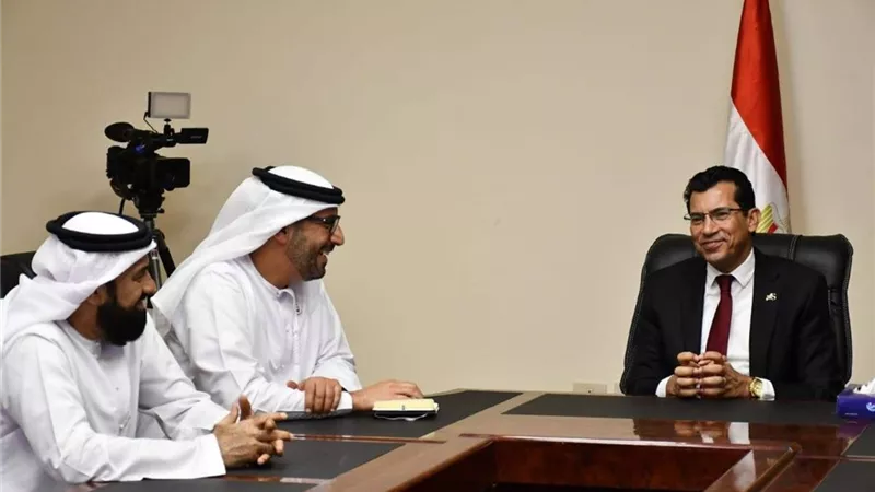 وزارة الشباب ومؤسسة زايد تعلنان عن فرص توظيف داخل مراكز التخاطب