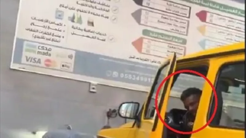 مشجع سعودي لـ علي البليهي.. هل طردك الهلال