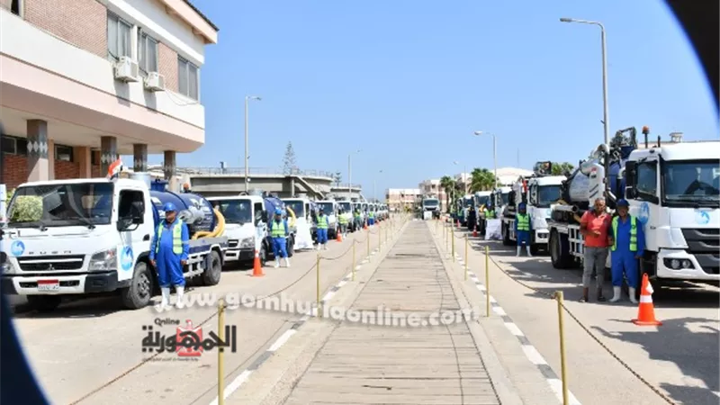 تدريبات مكثفة بمياه دمياط لمجابهة الأزمات والكوارث
