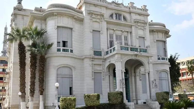 جامعة عين شمس تعلن فتح باب التحويلات الإلكترونية إلى كلياتها