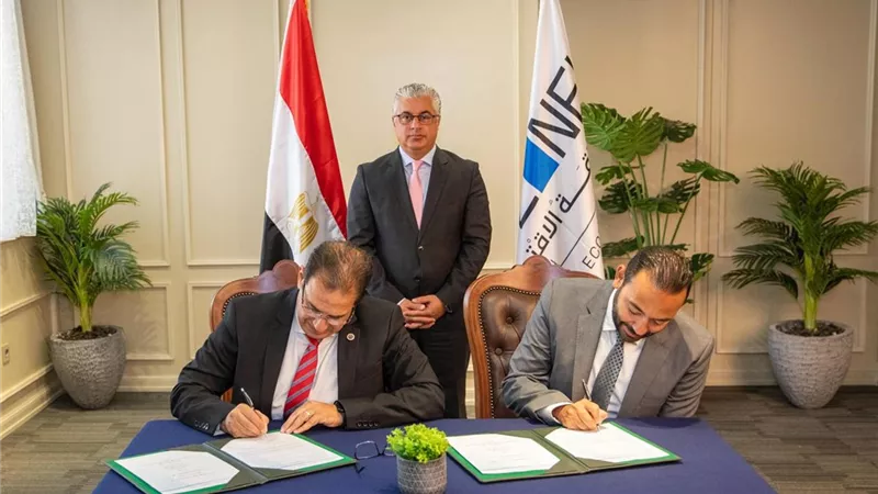 بـ 970 مليون جنيه.. توقيع عقد مشروع 
