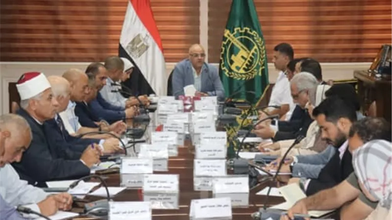 محافظ القليوبية يعلن رفع درجة الطوارئ استعداداً لانتخابات الشيوخ