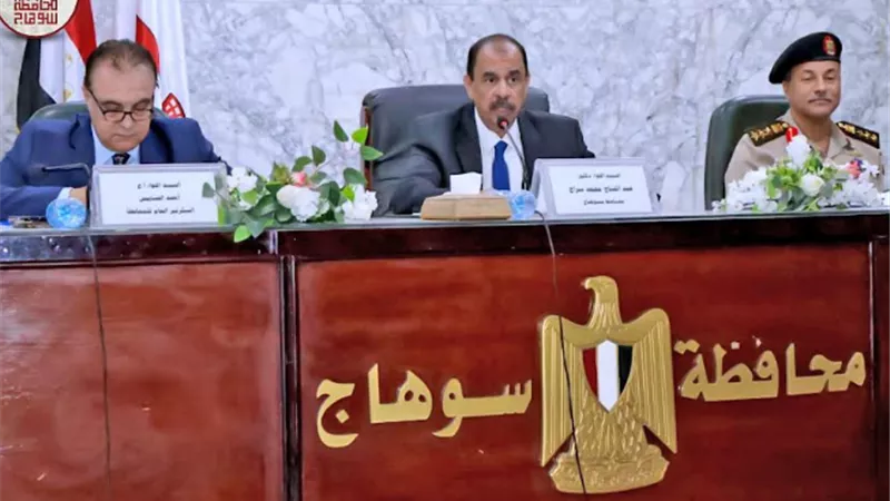 المحافظ يناقش الاستعدادات النهائية لانتخابات مجلس الشيوخ