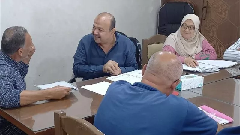 سكرتير عام دمياط يترأس اللقاء الأسبوعي مع المواطنين