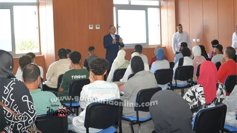 حمدان يتابع إجراءات التقديم بجامعة دمياط الأهلية