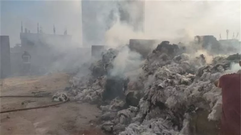 السيطرة على حريق بمخزن مخلفات بلاستيك في أبو زعبل