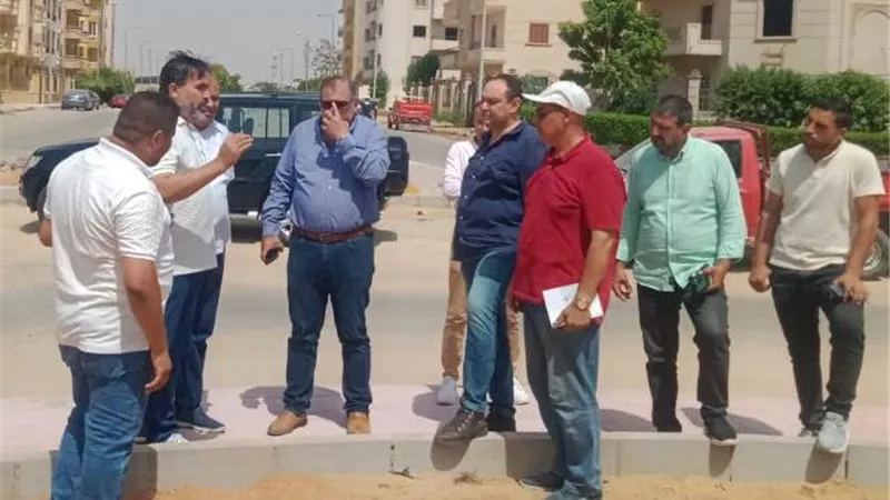 جهاز الشروق يكشف عن أهم مشروعات تحسين المظهر الجمال بالمدينة.. صور