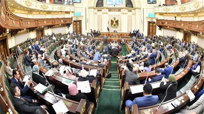 استثناء أعضاء النواب والشيوخ من استقطاع فترة حياتهم الوظيفية
