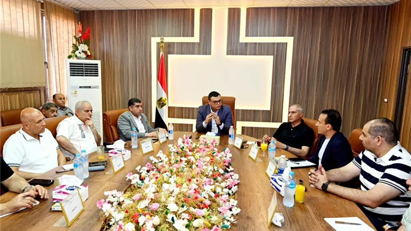 وزير الإسكان يتابع مشروعات بـ 9.4 مليار جنيه في برج العرب