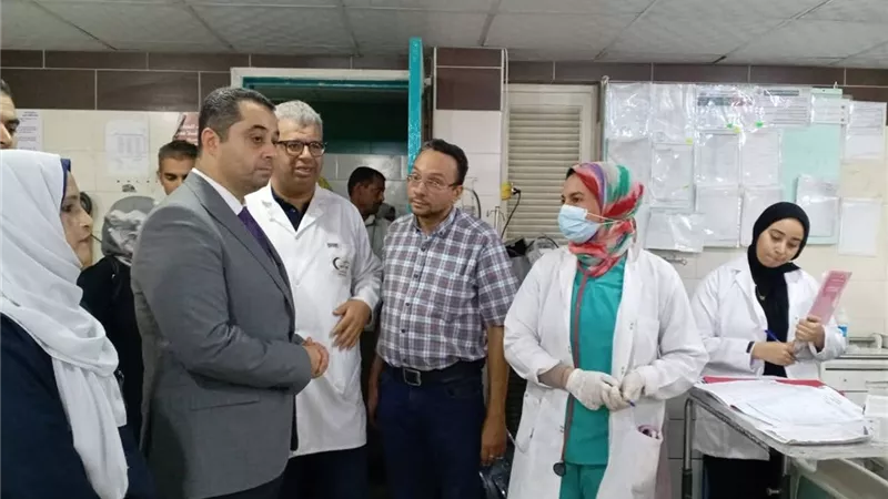 وكيل وزارة الصحة الجديد يتفقد مستشفى قنا العام