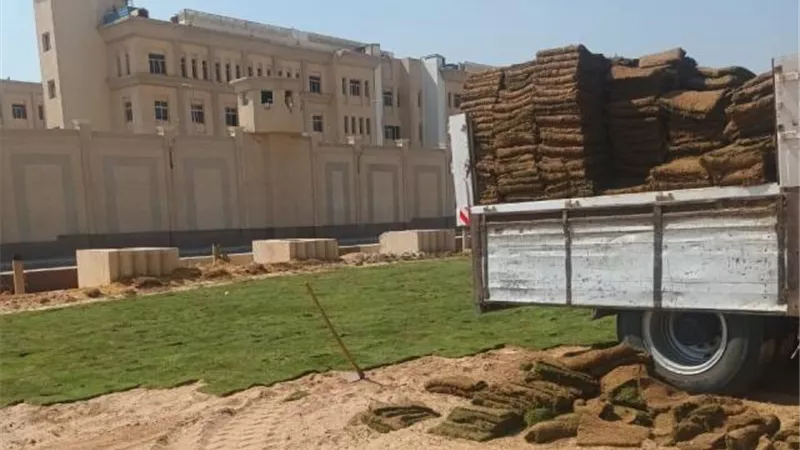 رئيس جهاز بدر يتابع أكبر مشروعات الزراعة والتجميل فى المدينة.. فيديو