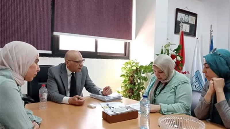 عميد طب القناة يلتقي بسفراء التميز