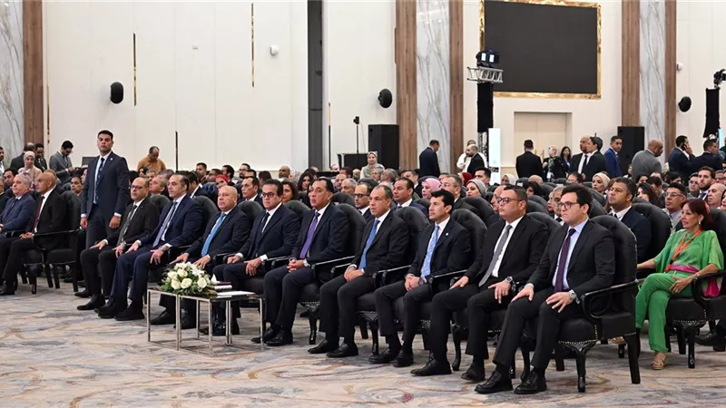 رئيس الوزراء يشهد افتتاح النسخة السادسة من مؤتمر المصريين بالخارج