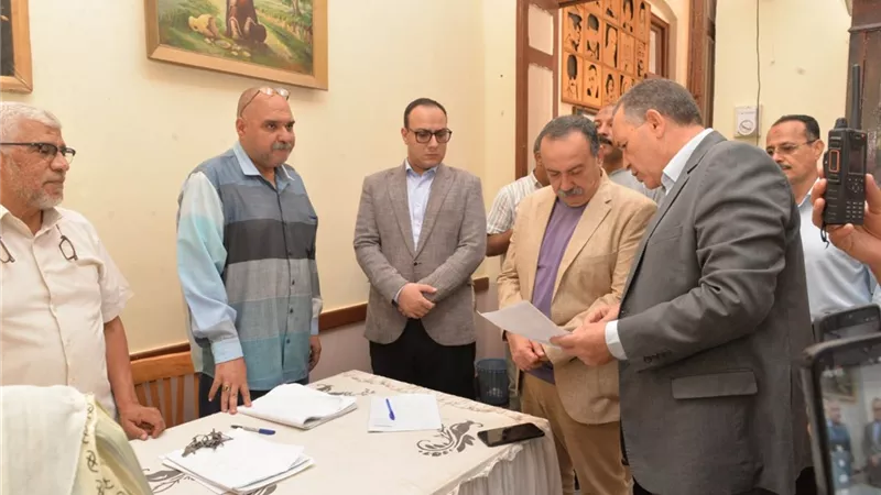 محافظ أسيوط يتفقد استعدادات المقار الانتخابية لمجلس الشيوخ 2025