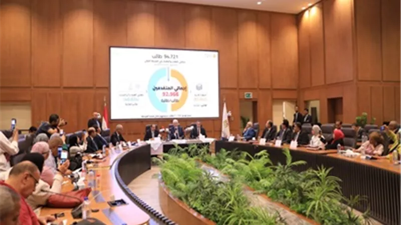 تنسيق المرحلة الأولى2025..الحد الأدنى للقبول بكليات الأدبي 