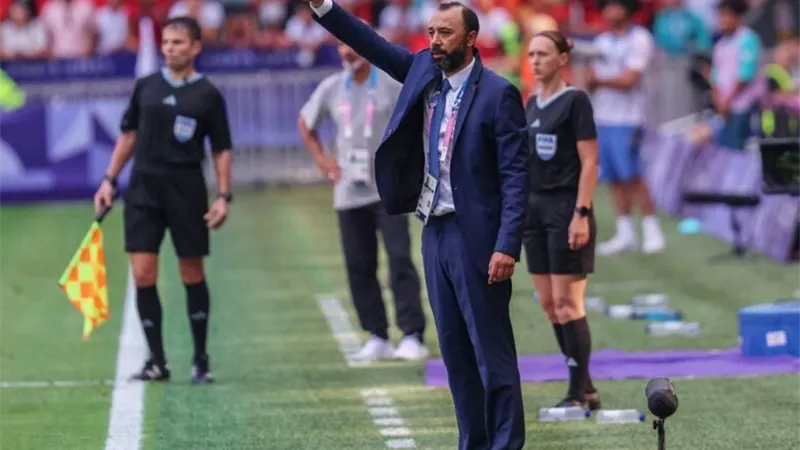 أول تعليق من السكتيوي بعد فوز منتخب المغرب المحلي على أنجولا