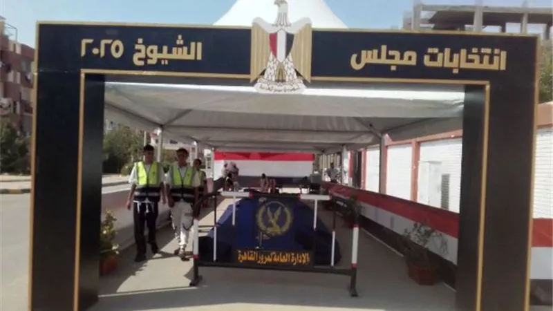 شاهد بالفيديو تجهيزات مدينة بدر لمقرات إنتخابات مجلس الشيوخ 2025