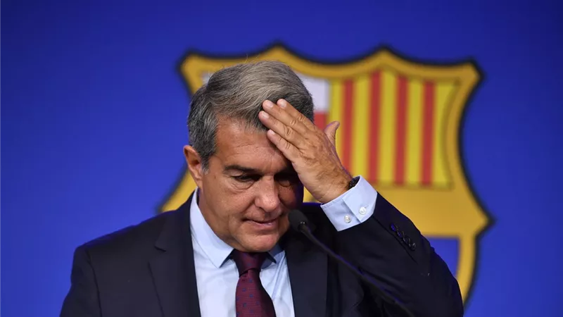 هل يتعاقد برشلونة مع صفقات جديدة هذا الصيف؟ لابورتا يكشف التفاصيل