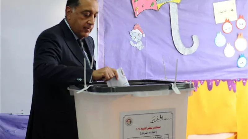 رئيس الوزراء يدعو المصريين للمشاركة الجادة فى الانتخابات