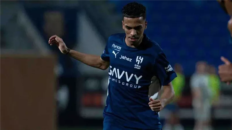 شاهد| مصعب الجوير يودع الهلال السعودي برسالة مؤثرة