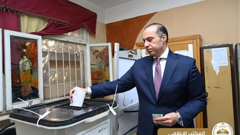 وزير الشؤون النيابية: الدولة حريصة على نزاهة وشفافية انتخابات الشيوخ