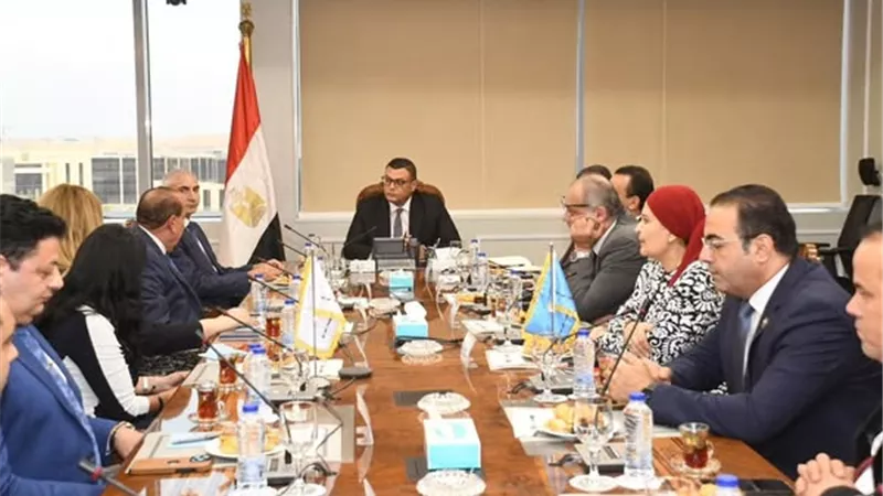 الشربيني: حريصون على تلبية احتياجات المصريين بالخارج عبر خطط الإسكان