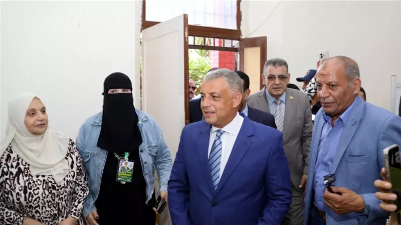محافظ الإسماعيلية يتفقد لجان الشيوخ الإنتخابية..صور