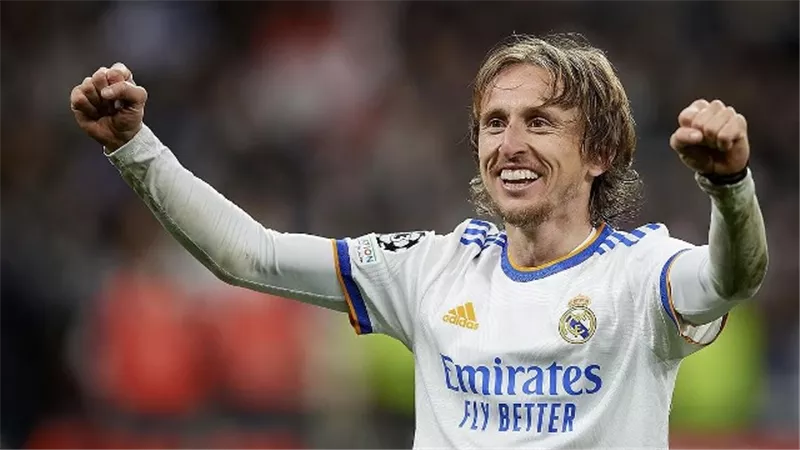 ألونسو يكشف عن خليفة مودريتش في ريال مدريد