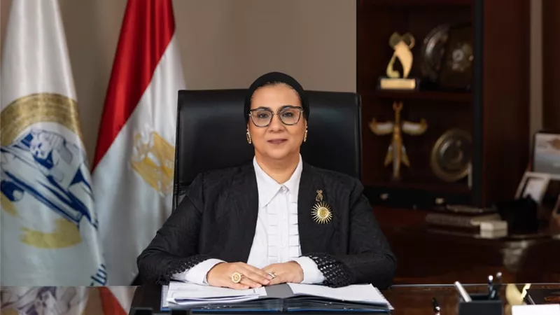 المستشارة أمل عمار تدلي بصوتها في انتخابات مجلس الشيوخ 2025 غدًا