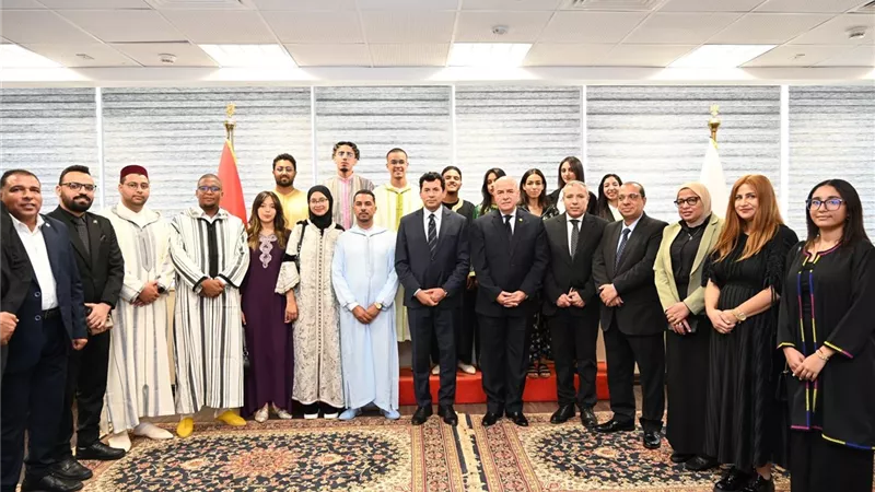 وزير الرياضة يستقبل وفدًا شبابيًا من المملكة المغربية