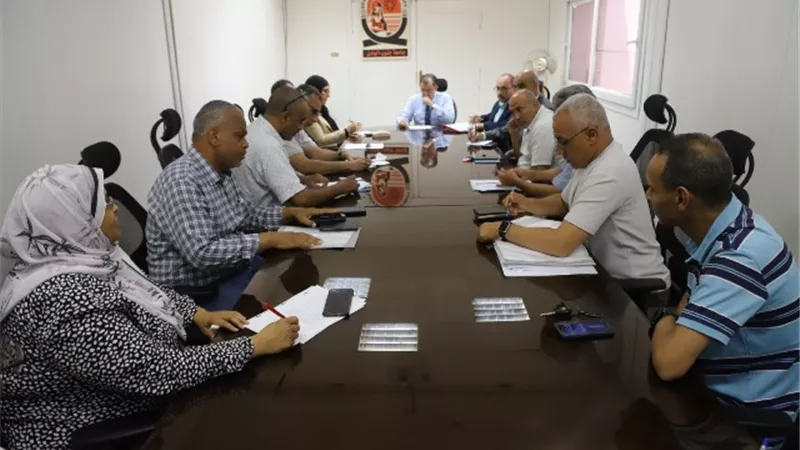 رئيس جامعة جنوب الوادي يبحث استعدادات المدن الجامعية