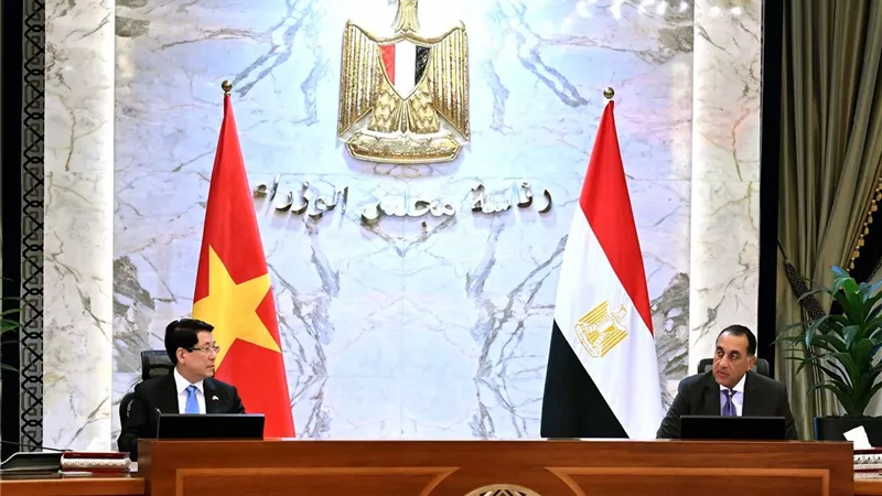 رئيس الوزراء يستقبل رئيس جمهورية فيتنام الاشتراكية