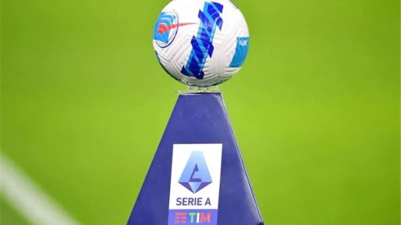 رابطة الدوري الإيطالي تقرر خفض رواتب اللاعبين بنسبة 25%
