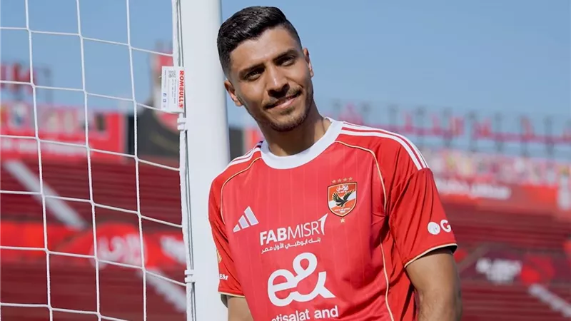 شاهد تعليق ناري من أسامة عرابي على عودة محمد شريف للنادي الأهلي