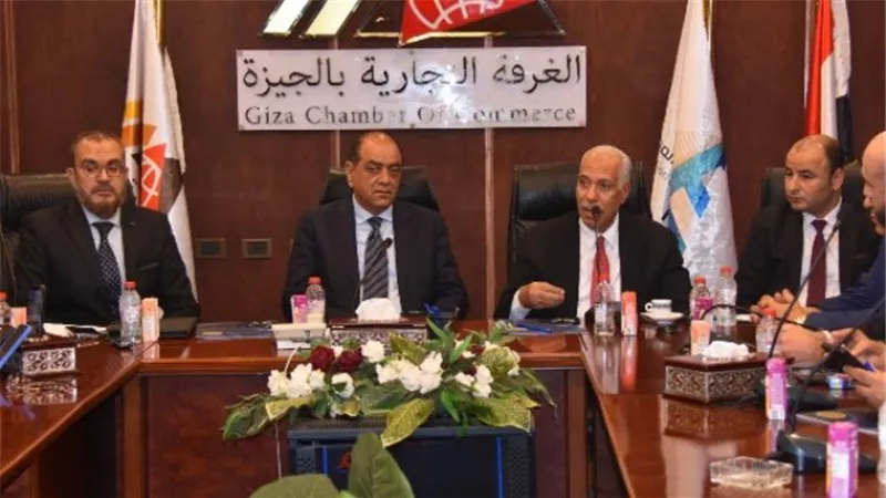 غرفة الجيزة تناقش التيسيرات الضريبية الجديدة مع قيادات الضرائب