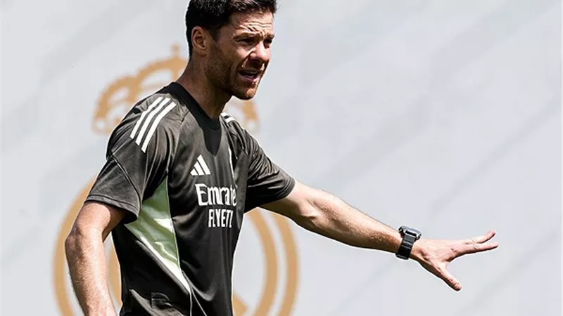 ريال مدريد يخطط لـ3 صفقات قوية مجانية