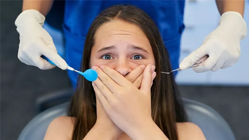 فيتامين يقاوم تسوس الأسنان بصمت..تعرف عليه