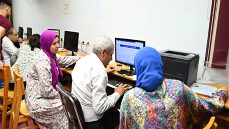 معامل الحاسبات تنتظم في دعم طلاب المرحلة الثانية لتنسيق الجامعات